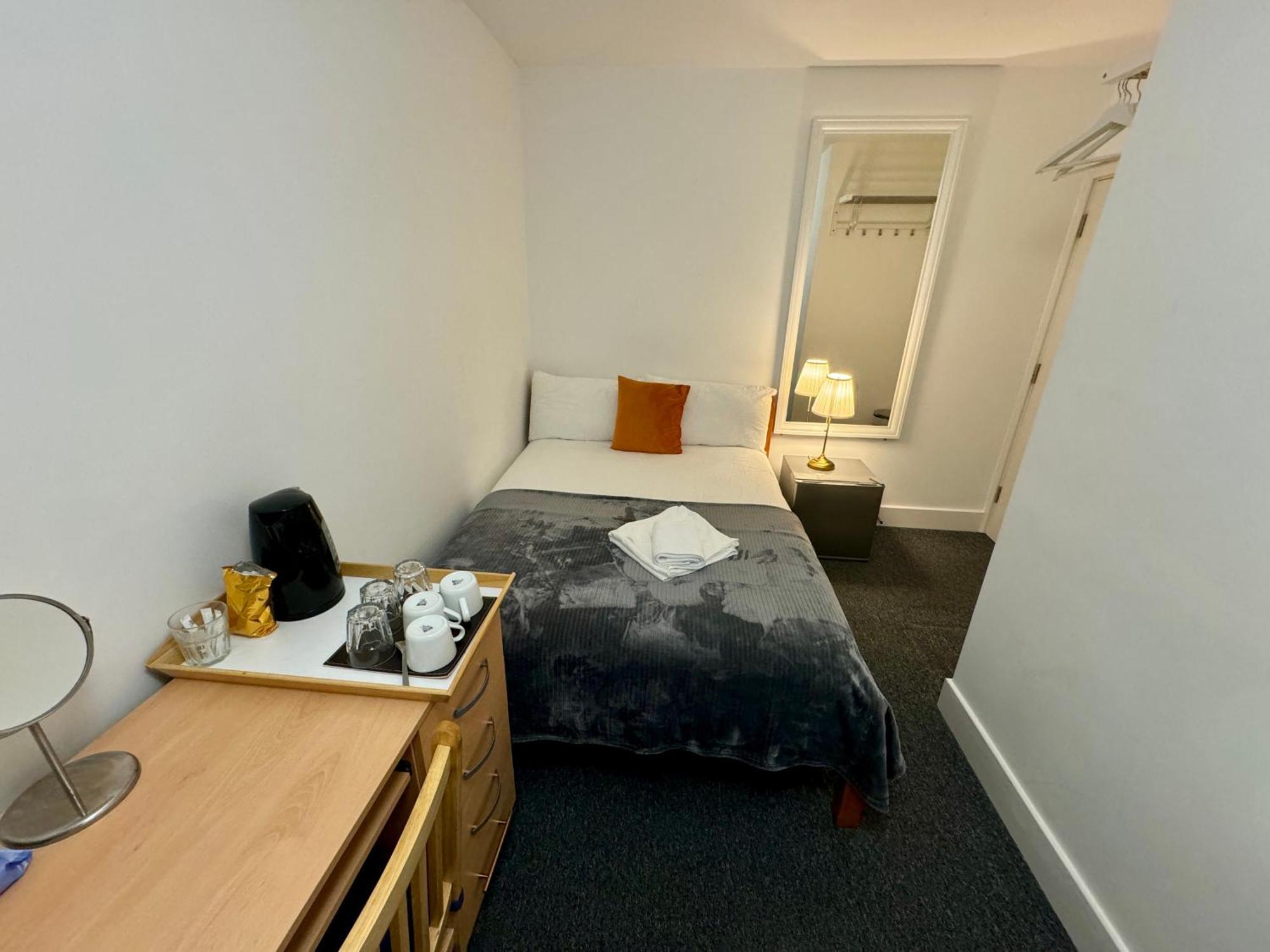 Cosmopolitan Comfort Private Bedrooms In Euston 106 London Exterior foto