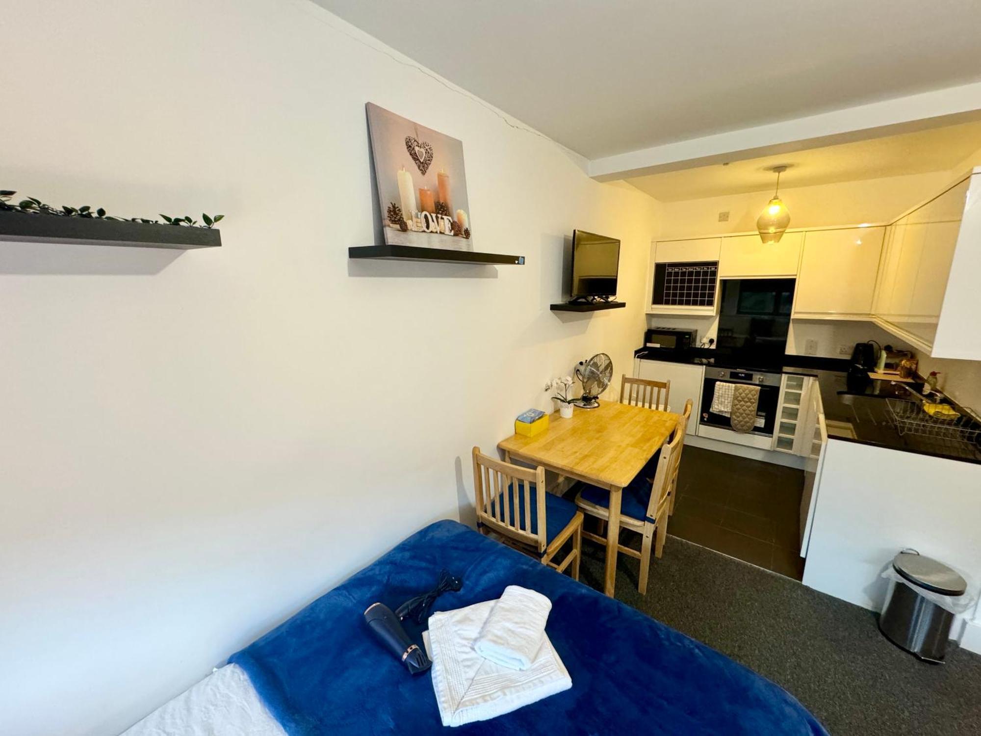 Cosmopolitan Comfort Private Bedrooms In Euston 106 London Exterior foto